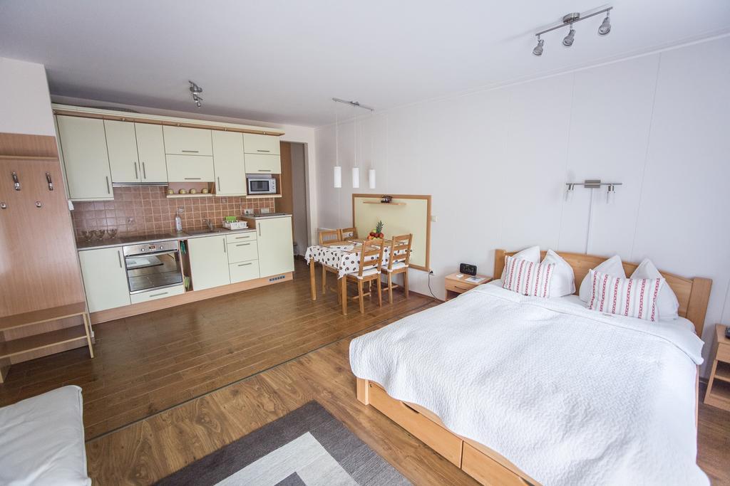 Atmoszfera Apartman Шарвар Номер фото